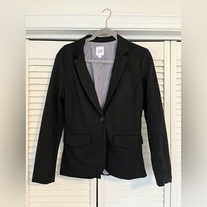 Black blazer from the Gap. Size 4. A business wardrobe staple.